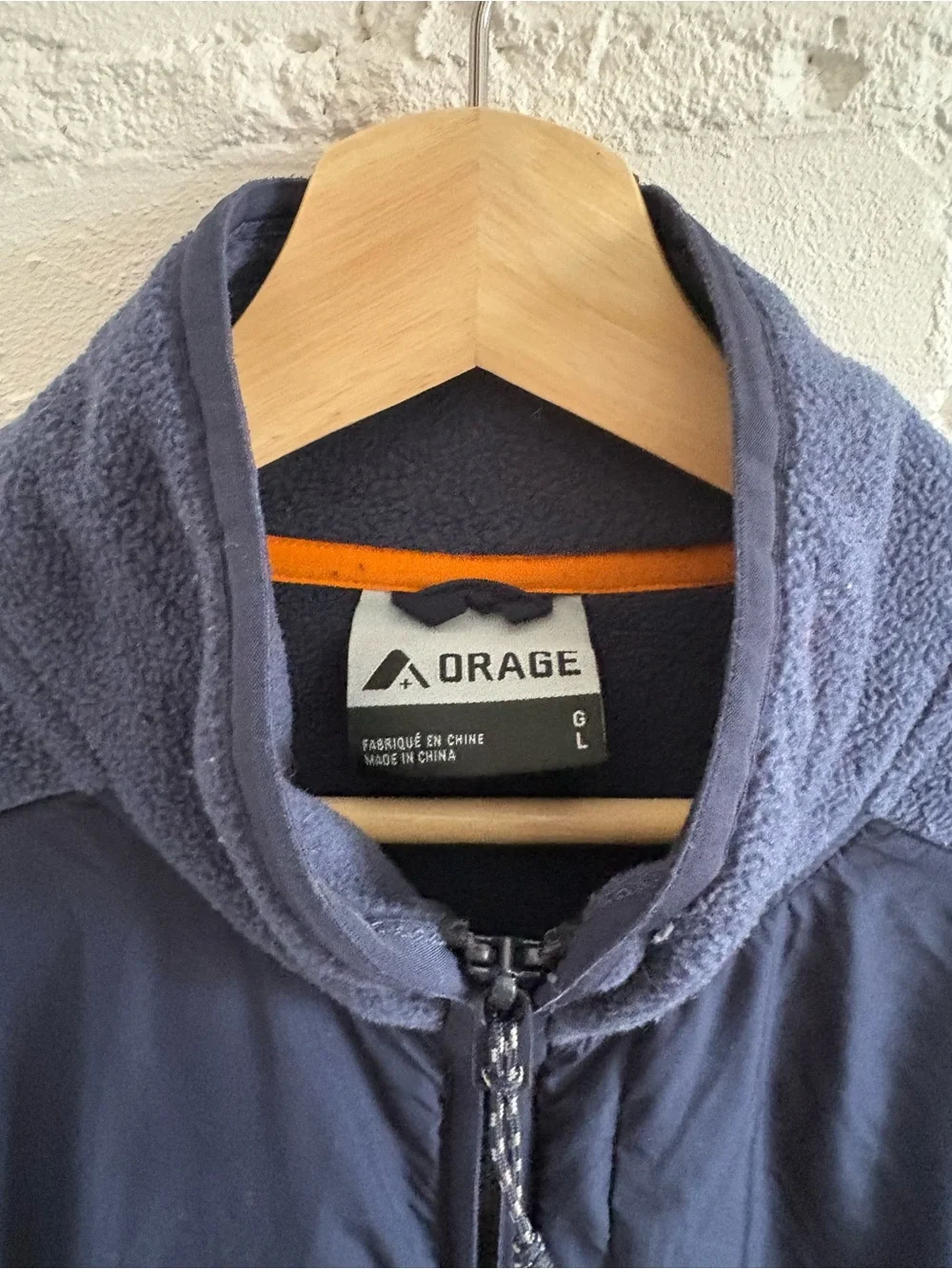 ORAGE Fleece Vest - Picture 3 of 5